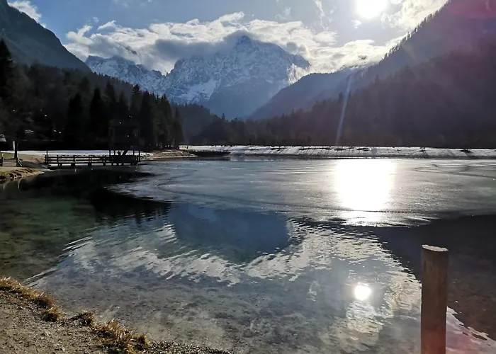 Apartma Viktorija Apartment