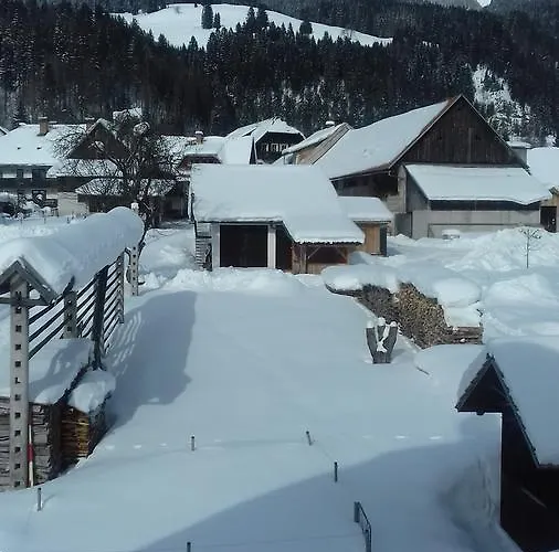 Apartma Viktorija Apartment